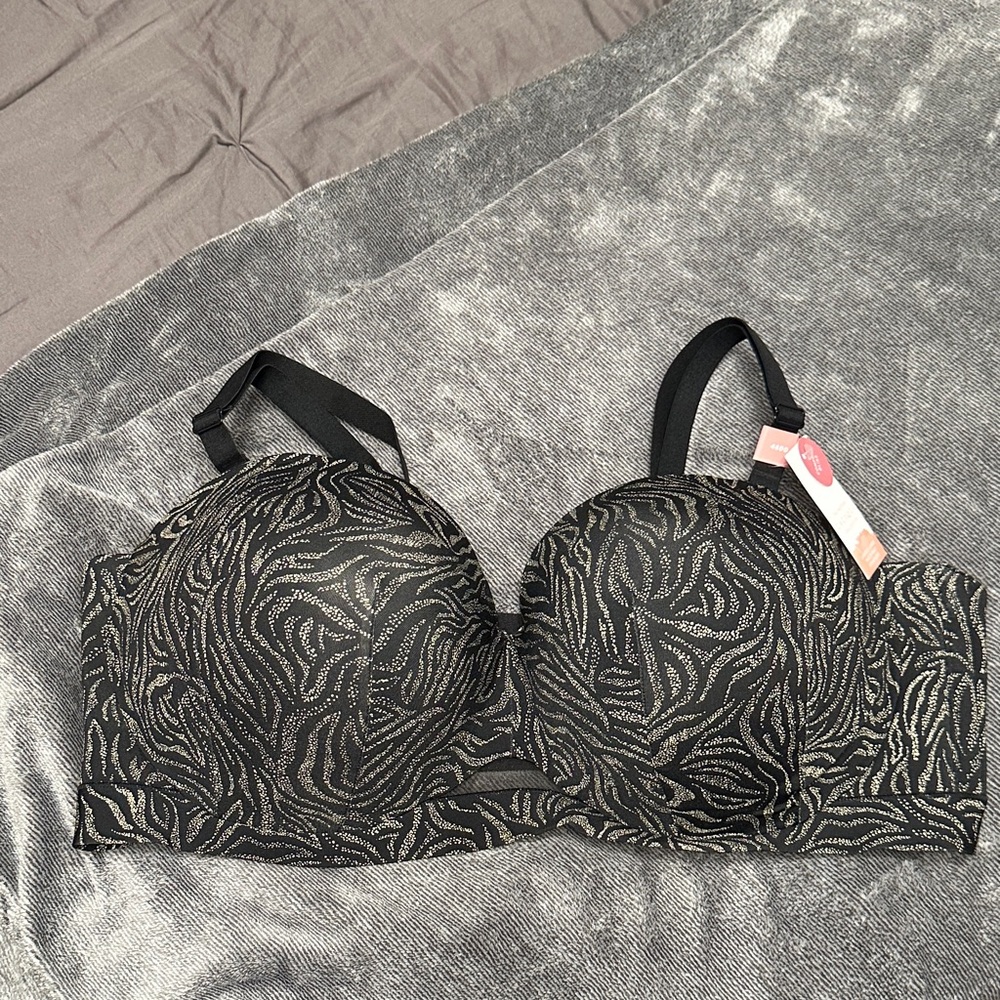Cacique Black and Gold Patterned Bra